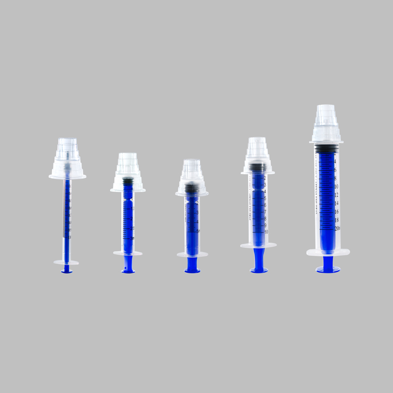Disposable oral syringe